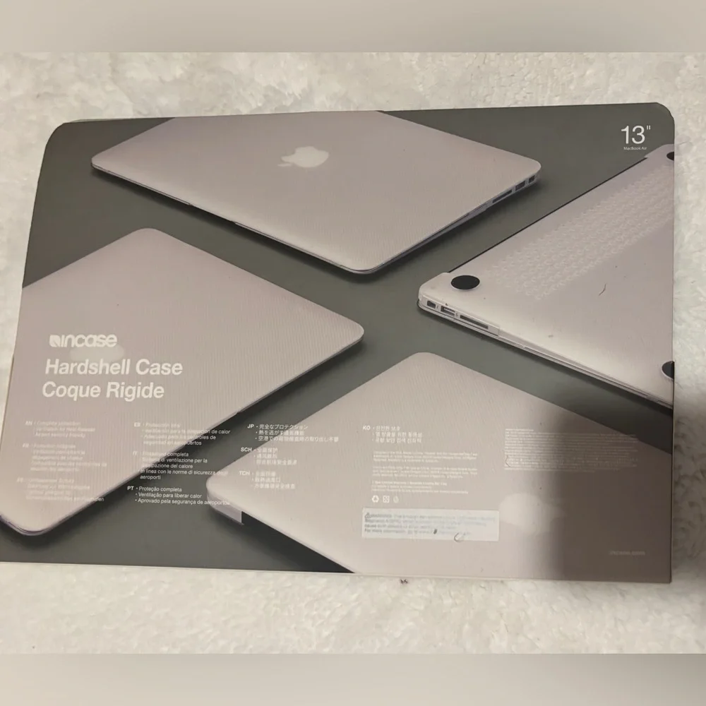 Incase Clear Computer Case 13 Inch MacBook Air Never been opened NWT